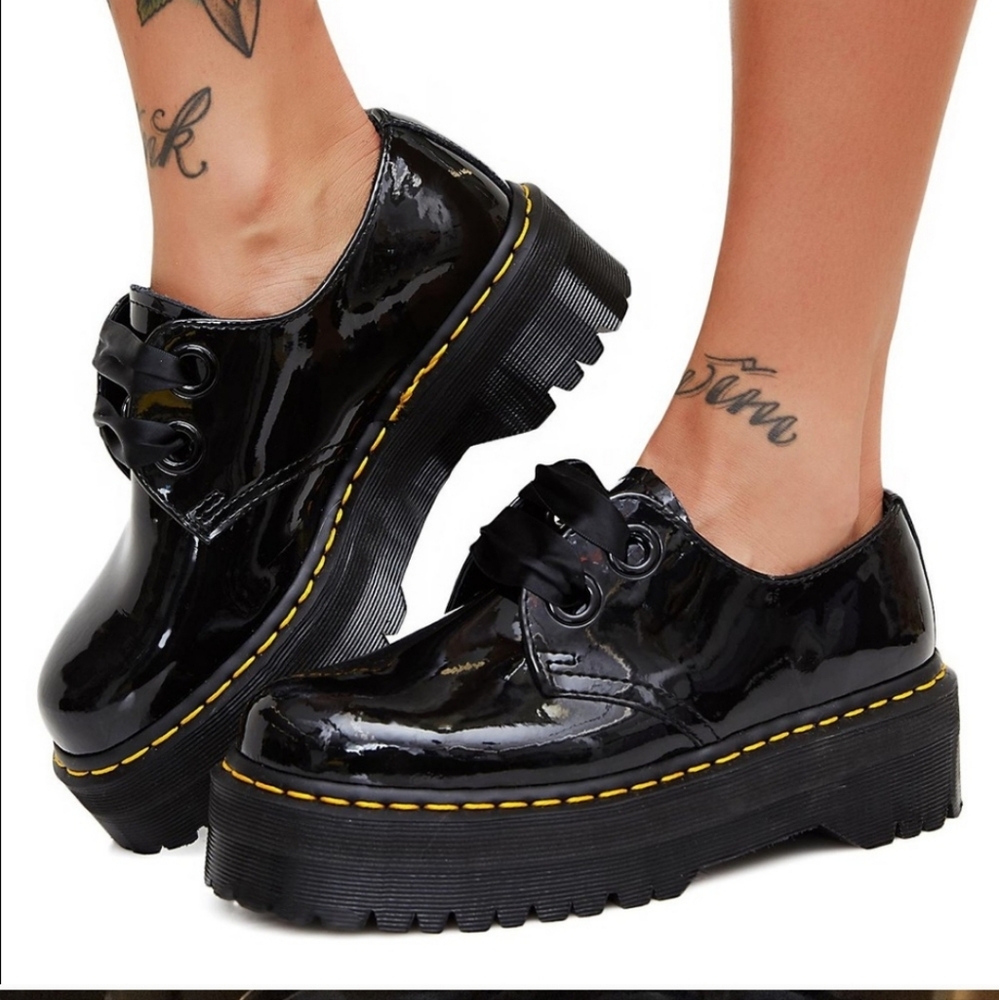 Dr Martens Holly 2 Eye Shoes Size 9